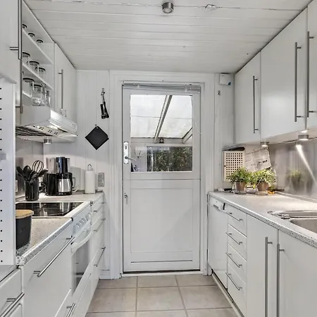 Дом отдыха 3 Bedroom Gorgeous In